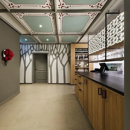 Alm Hotel 3*